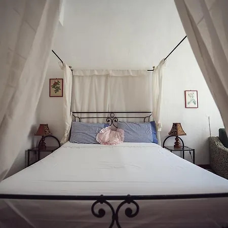 La Torre Bed & Breakfast *
