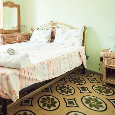 La Torre Bed & Breakfast